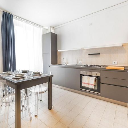 Roomy Apartment Close To Subway M5! Milaan Buitenkant foto